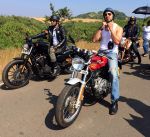 Dino Morea, MS Dhoni bond over bikes on 12th july 2015